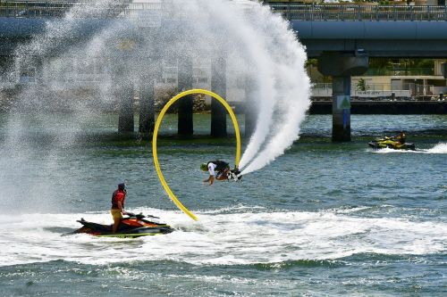 water spray surf