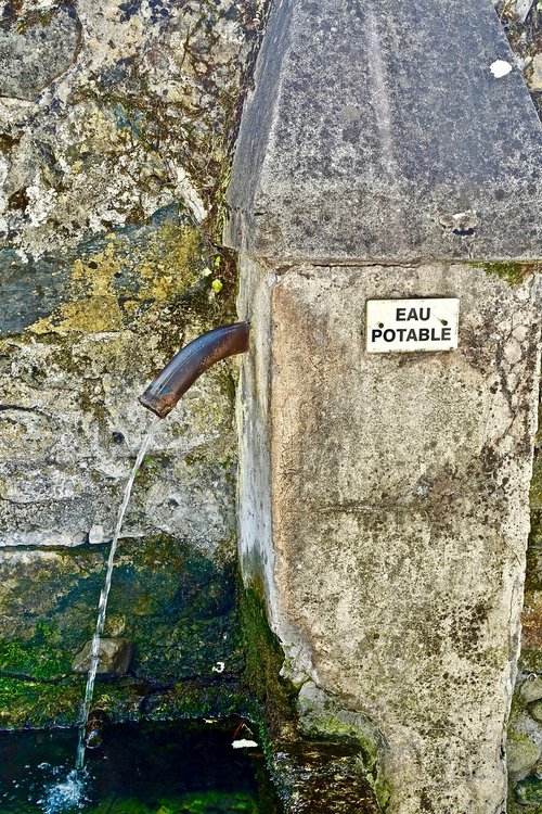 water  tap  natural