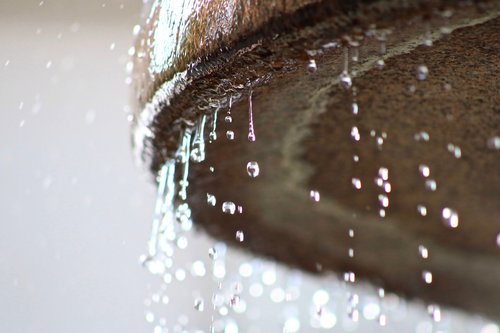 water  drip  fountain