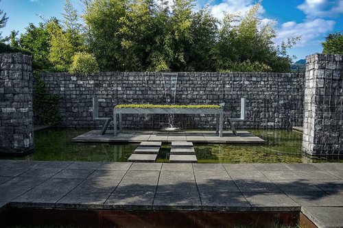 water  wall  fountain