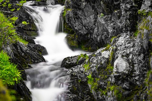 water  waterfall  mountains