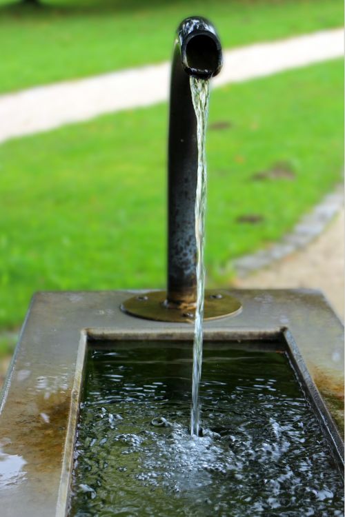 water fountain water basin