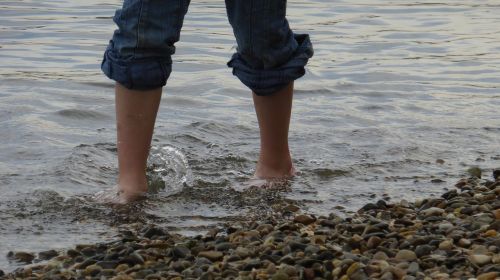water wet barefoot
