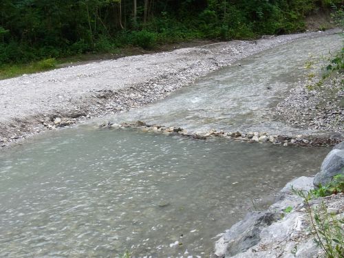 water bach mountain stream