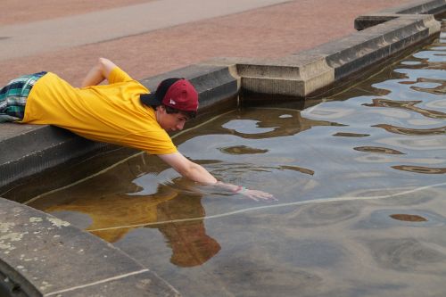 water fountain boy