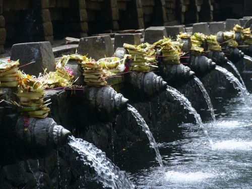 water fountain bali