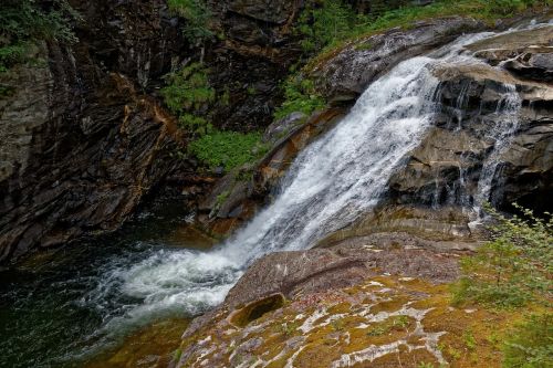 water alpine rock