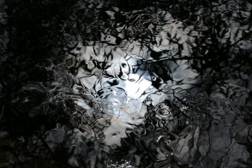 water shadow light