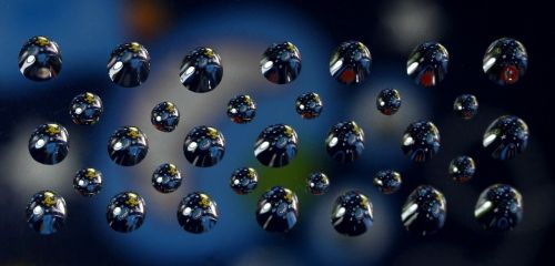 water droplets macro refractive