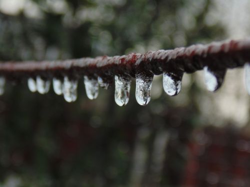 water droplets ice wire