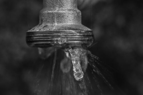 water faucet water drop faucet