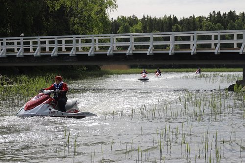 water scooter  yamaha jet ski  bridge