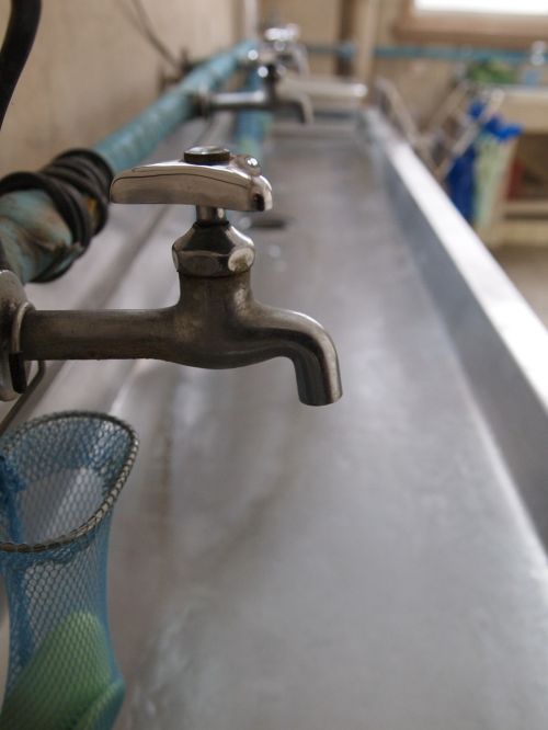 water service faucet water