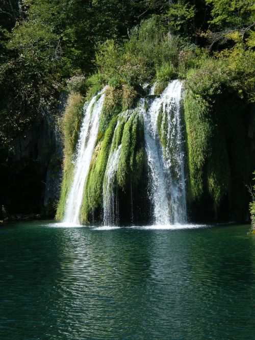 waterfall plittvice lake