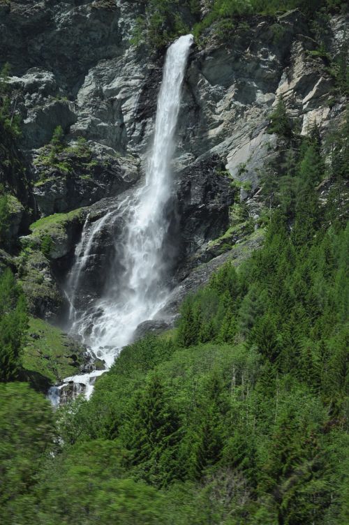 waterfall mountain landscape