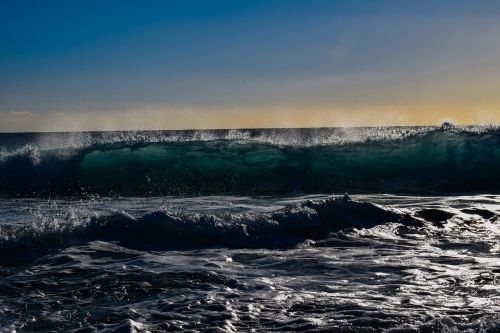 wave foam spray