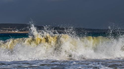 wave smashing foam