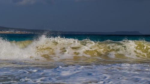 wave smashing foam