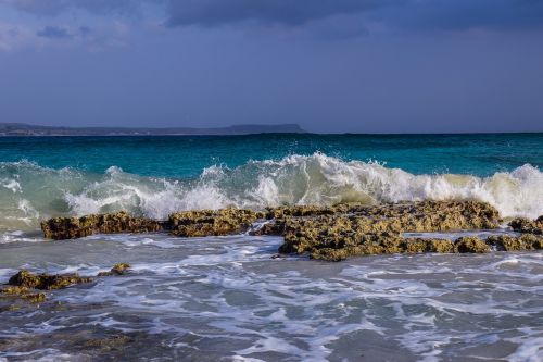 wave smashing foam