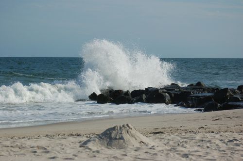 wave splash ocean