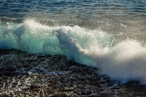 wave  crashing  coast