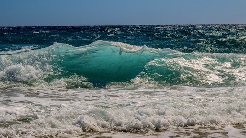 wave  transparent  turquoise