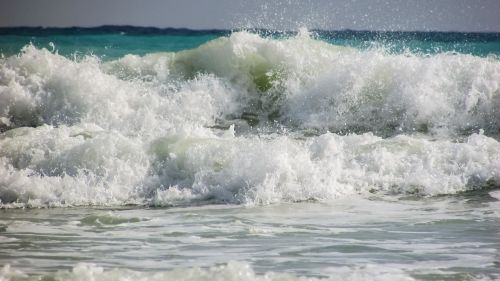 waves spray foam