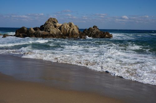 waves storm foam