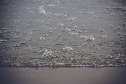 waves bubbles sea