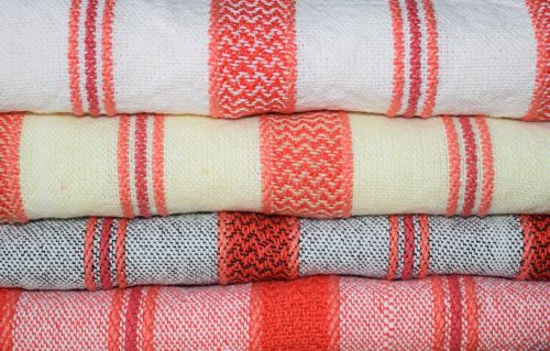 weaving hand-woven towels