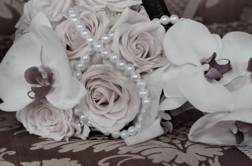 wedding bouquet romanticism