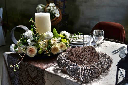 wedding flower arrangement decorative