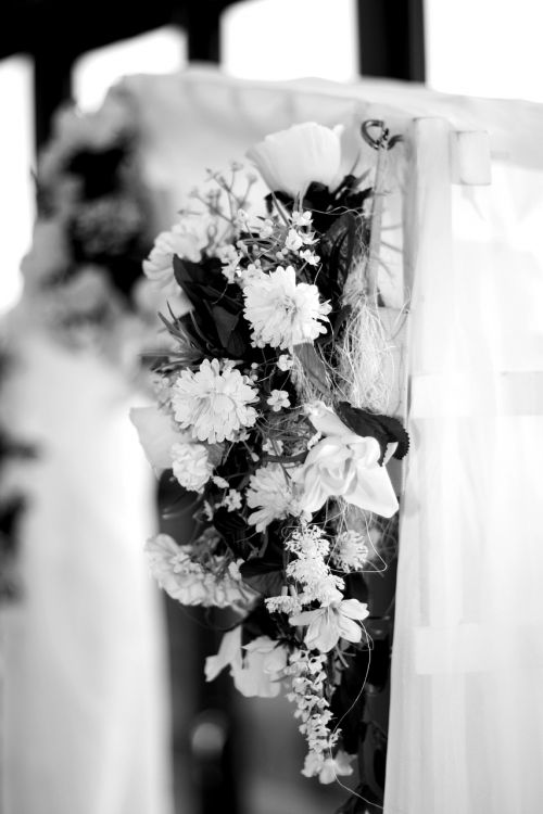 wedding bouquet black
