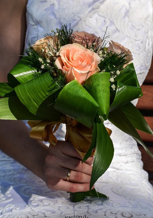 wedding  bouquet  bride
