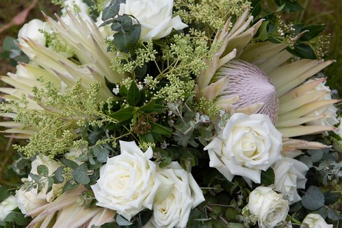 wedding  bouquet  flowers