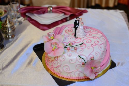 wedding cake sweets cream