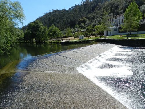 weir water river