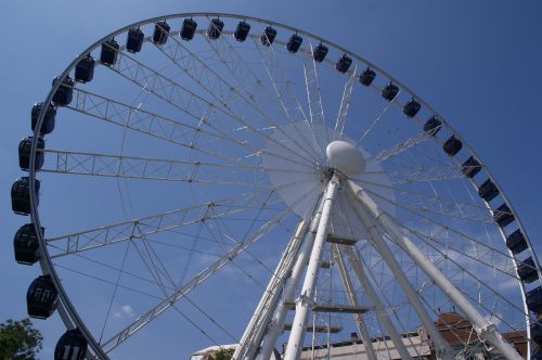 wheel giant ferris wheel entertainment