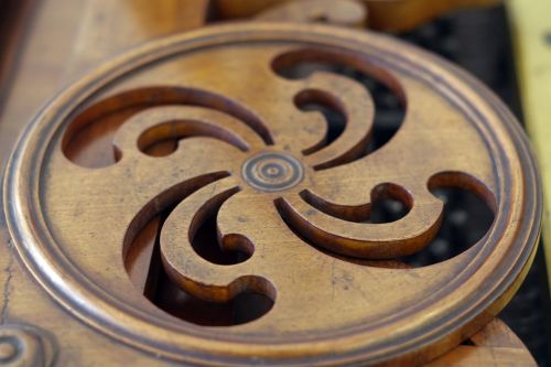 wheel circle wooden carved
