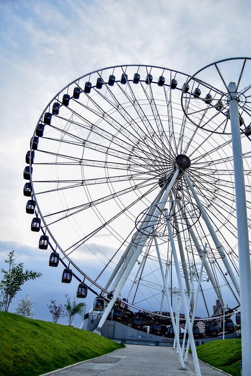 wheel of fortune  amusement park  lights