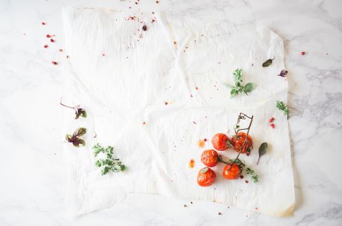 white table cloth