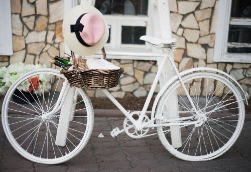 white bicycle bike