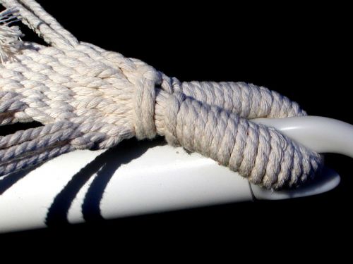 white rope fiber