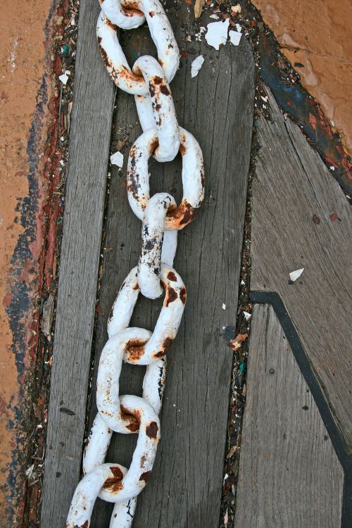 White Painted Chain Oxidizing
