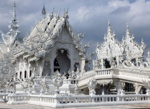 white temple thailand chiang rai