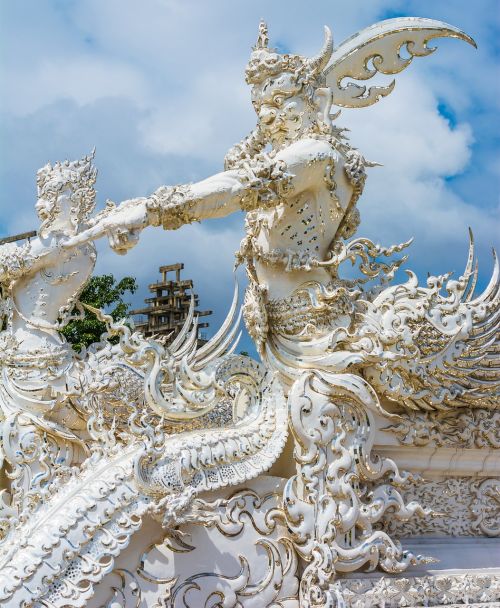 white temple chiang rai thailand