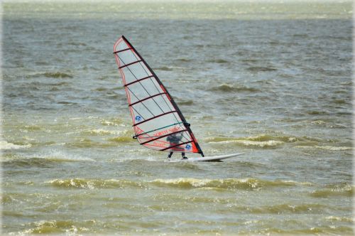 Wind And Kite Surfing 7