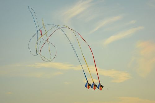 wind kite blue sky air