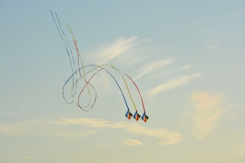 wind kite blue sky air