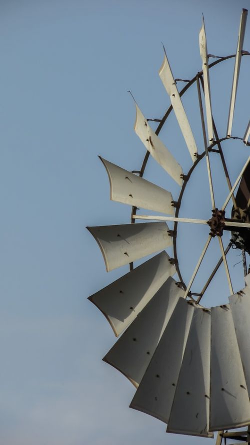 windmill wheel wind